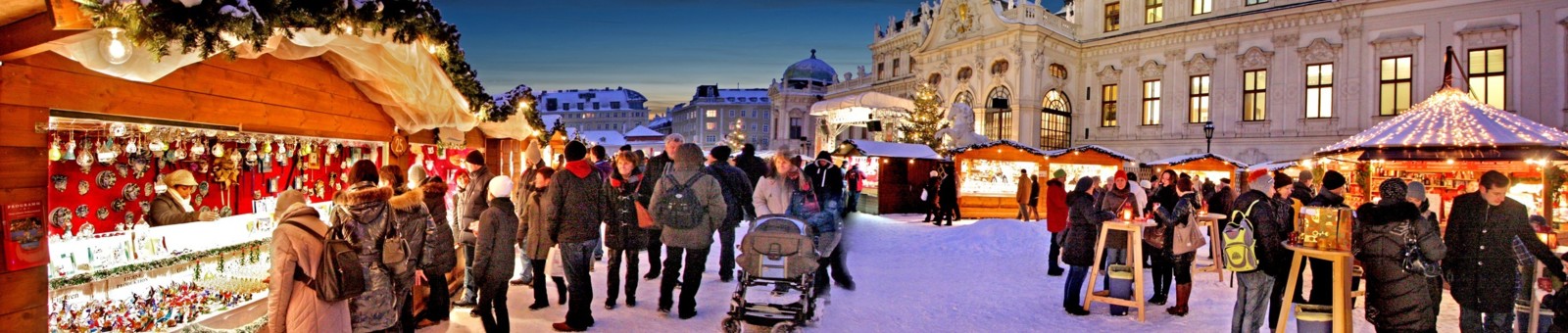     Christmas market at Schloss Belvedere 